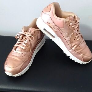Women's Rose Gold Airmax Sneakers - sz 9 Medium